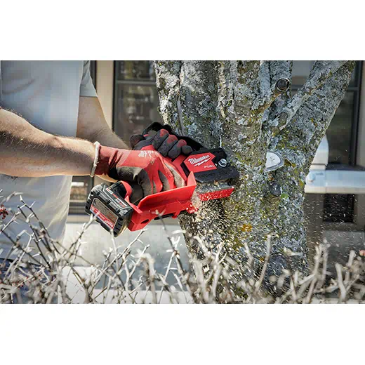 milwaukee mini 6 inch chain saw cutting